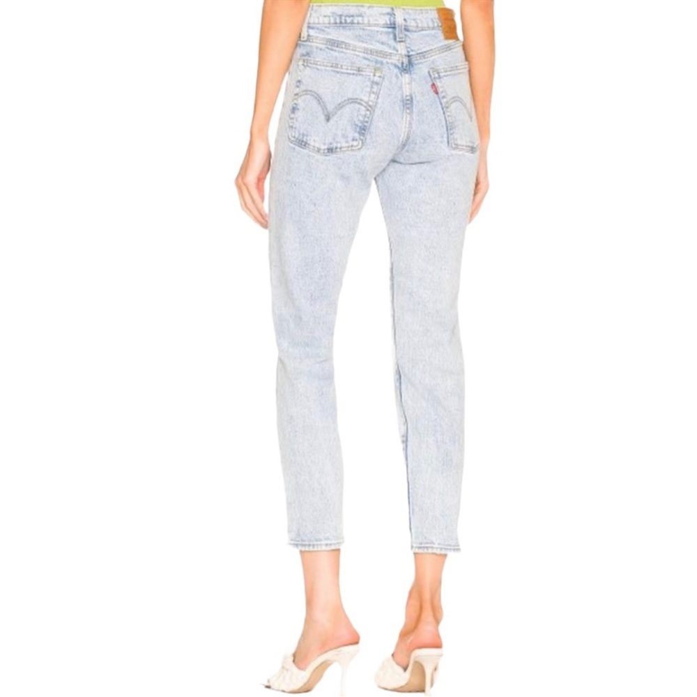 Levi’s Wedgie Skinny High Rise Button Fly Light Acid Wash Jeans